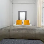 Historical 2-Bedroom Apartment