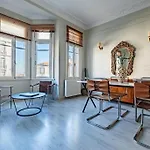 Historical 2-Bedroom Apartment